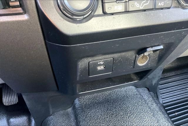 Used 2019 Oxford White Ford XL image 32