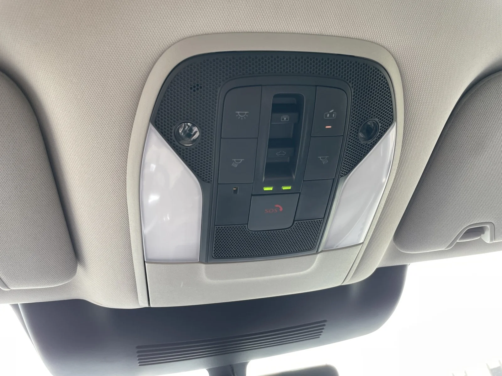 Used 2025 Mineral Black INFINITI LUXE image 25