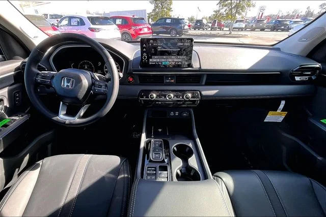 New 2025 Honda Pilot Touring+ 4D Sport Utility