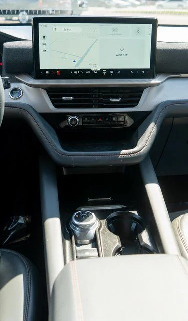 Used 2025 White Ford Active image 17