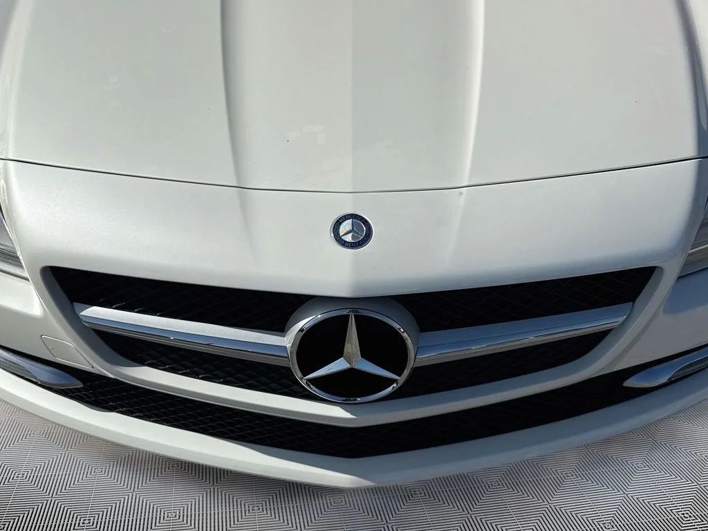 Used 2014  Mercedes-Benz SLK 250 image 8