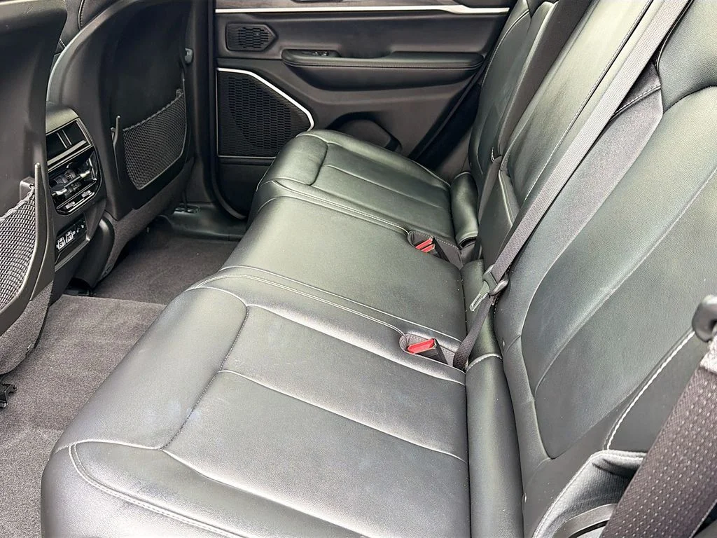 Used 2022 Gray Metallic Jeep Limited image 26