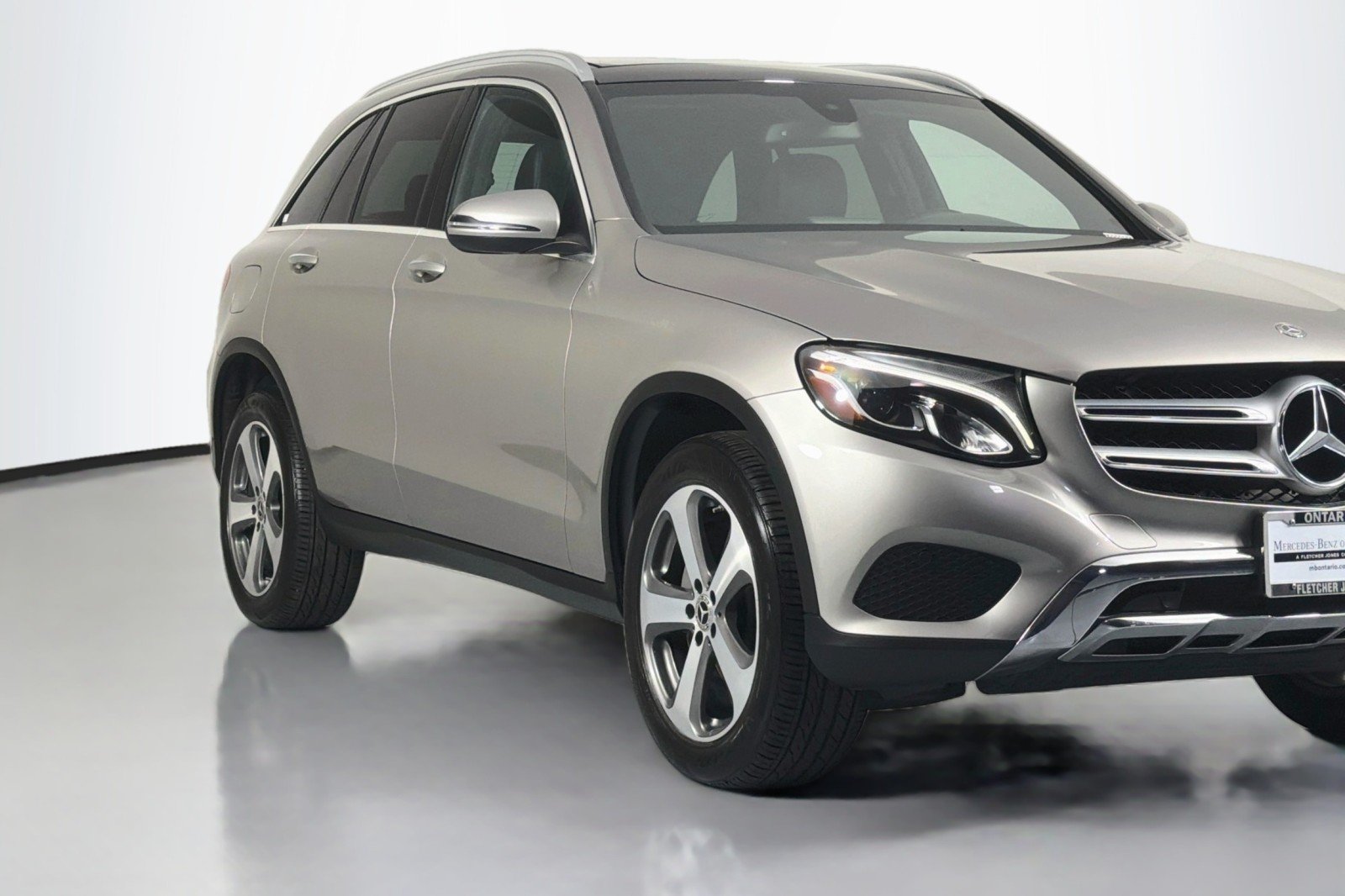 Used 2019 Mojave Silver Metallic Mercedes-Benz 300 image 13