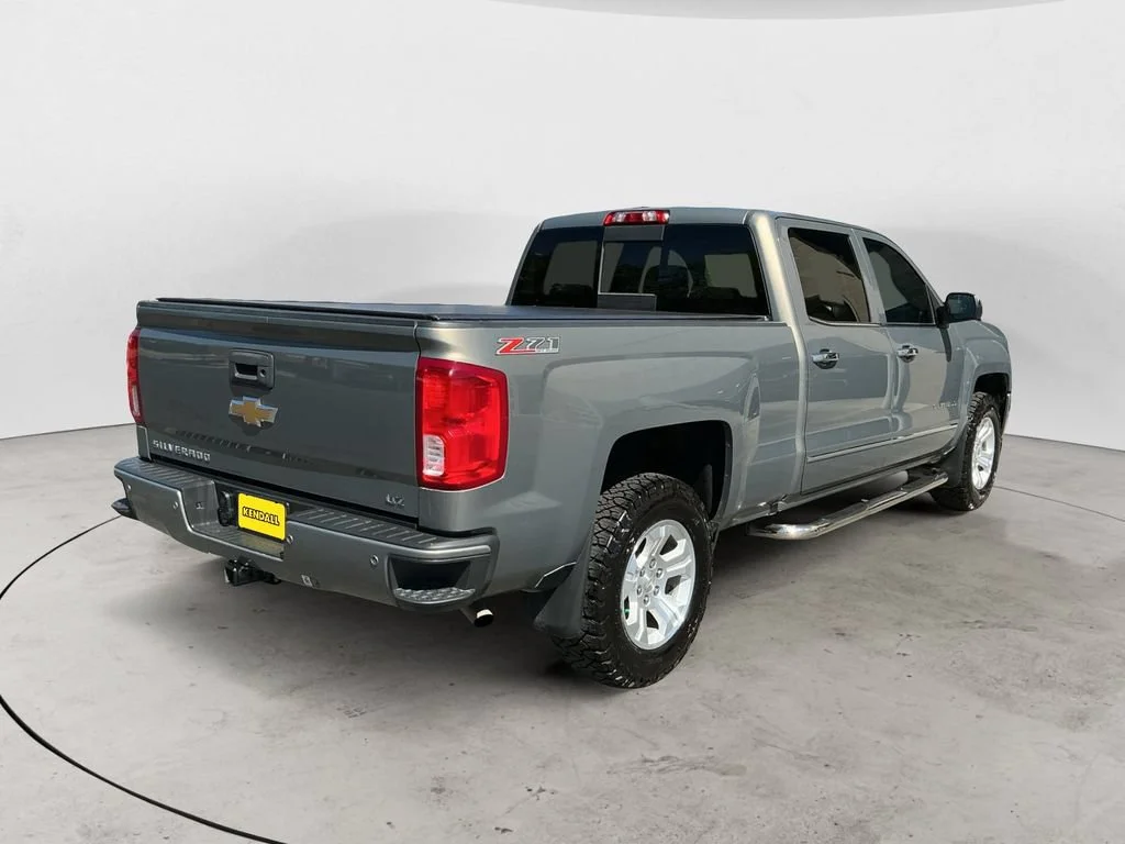 Used 2017 PEPPERDUST METALLIC Chevrolet LTZ image 5