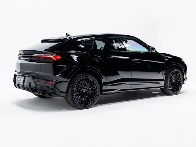 Used 2025 Black Lamborghini SE image 70