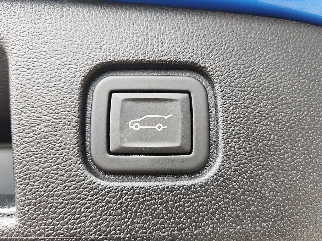 Used 2024 Blue Chevrolet LT image 13