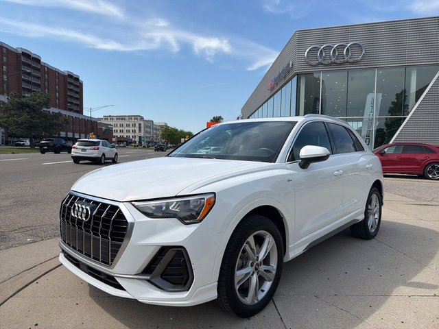 2022 Audi Q3 Premium