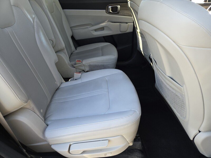 Used 2022 Green Kia X-Line EX image 16