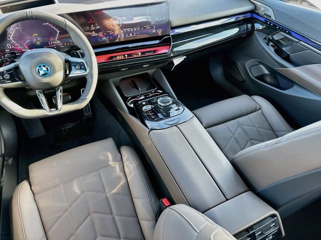 New 2027 Gray BMW 550e xDrive image 16