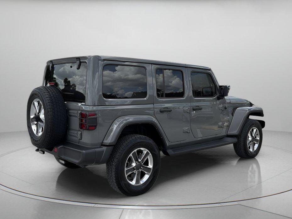 Used 2022 Sting-Gray Clearcoat Jeep Unlimited Sahara image 3