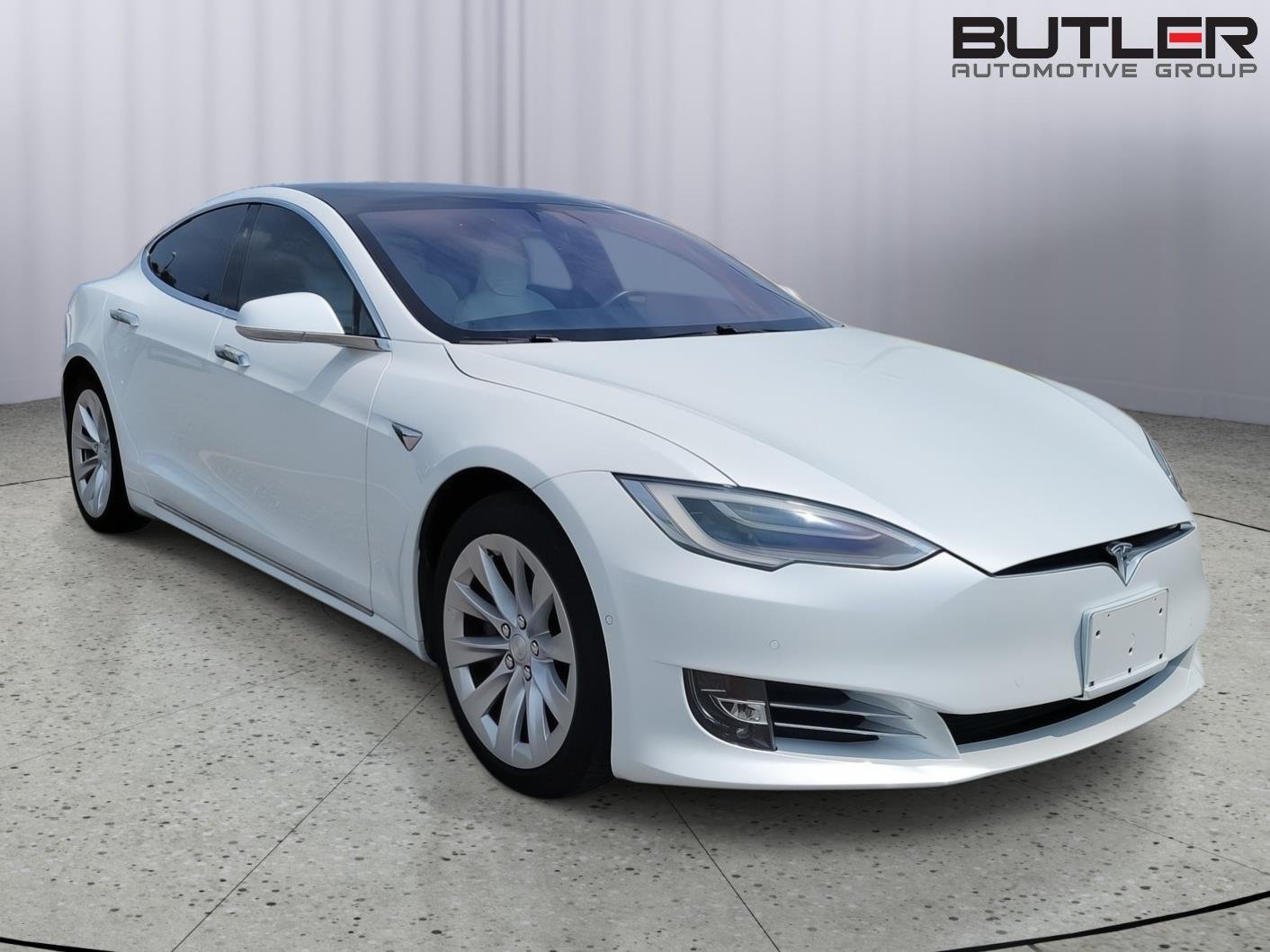 Used 2020 Pearl White Multi-Coat Tesla Long Range Plus image 4