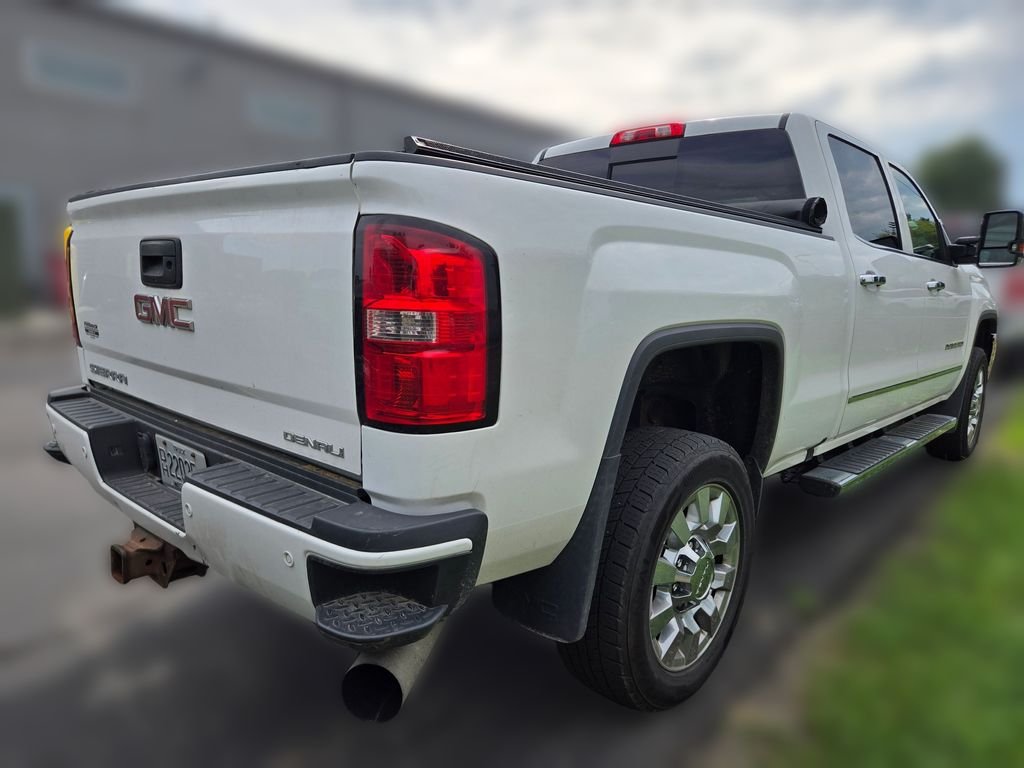 Used 2016 Summit White GMC Denali image 5