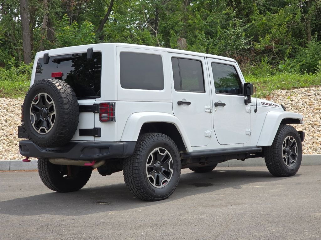 Used 2016 White Jeep Unlimited Rubicon image 25
