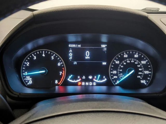 Used 2020 Red Ford SE image 31