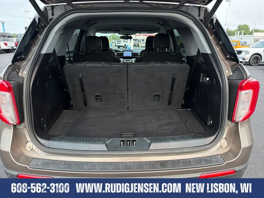 Used 2021 Gray Ford XLT image 22