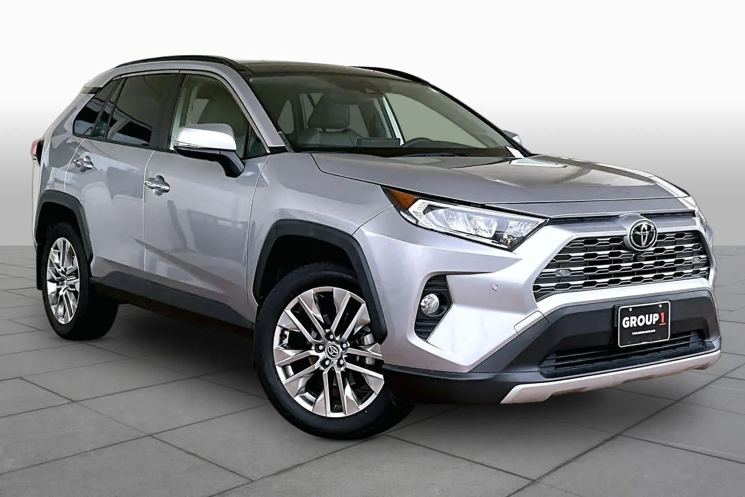 Used 2020 Silver Sky Metallic Toyota Limited image 3