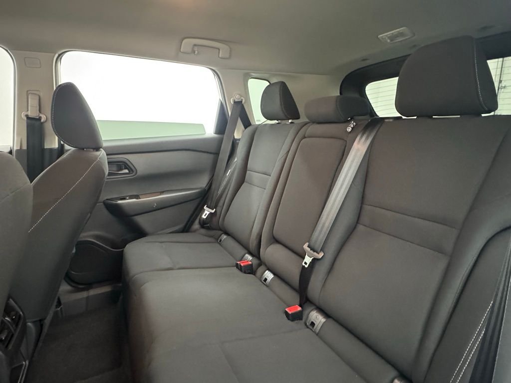 Used 2024 Glacier White Nissan S image 36