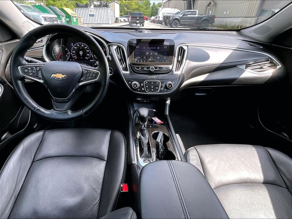 Used 2023 Mosaic Black Metallic Chevrolet LT image 21