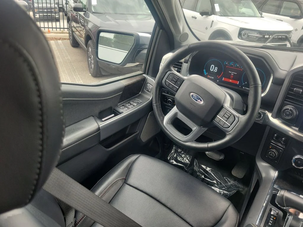 Used 2023 Silver Ford Lariat image 12