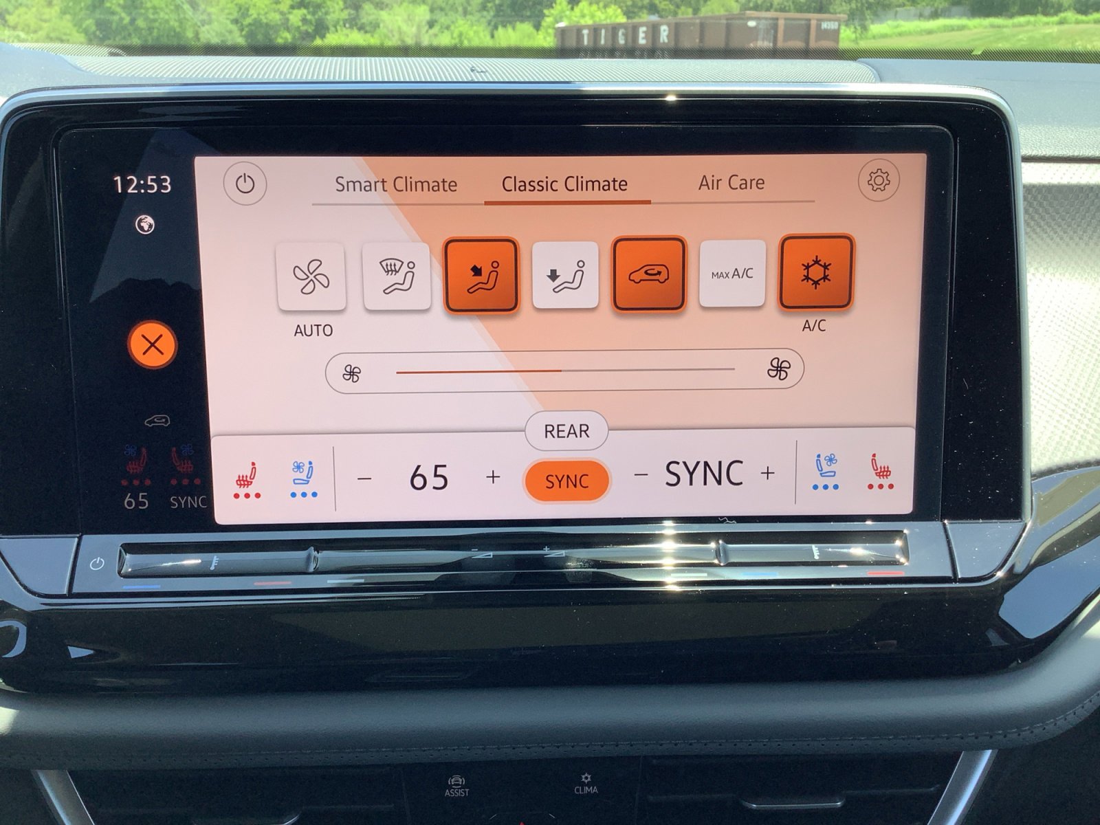 New 2026 Pure Gray Volkswagen 2.0T Peak Edition image 24