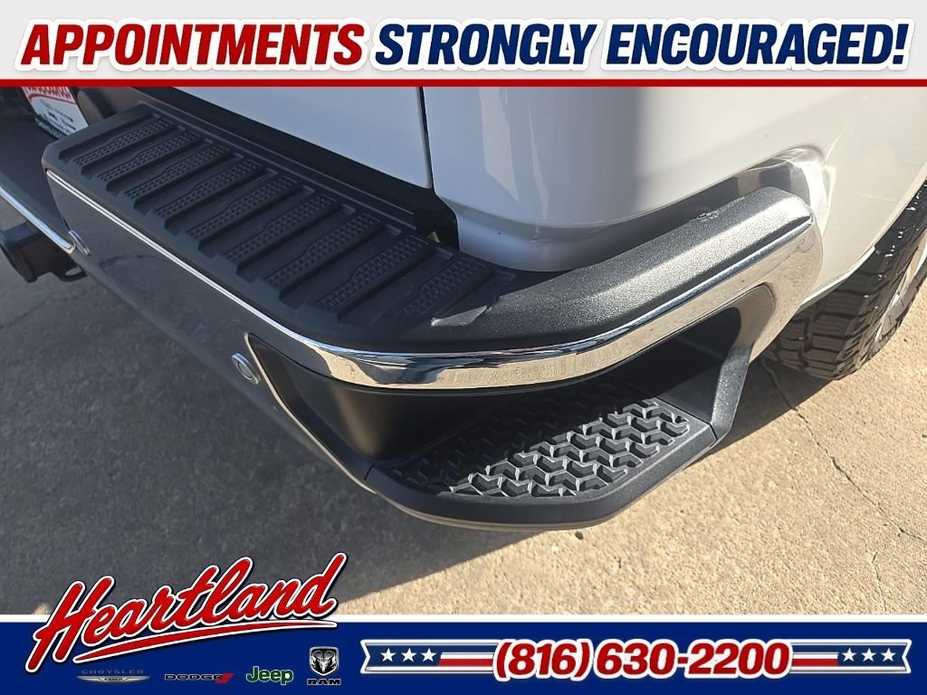 Used 2022 White Chevrolet LTZ image 24