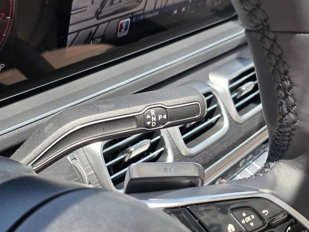 New 2026 MANUFAKTUR Moonlight White Metallic Mercedes-Benz GLE 350 image 20