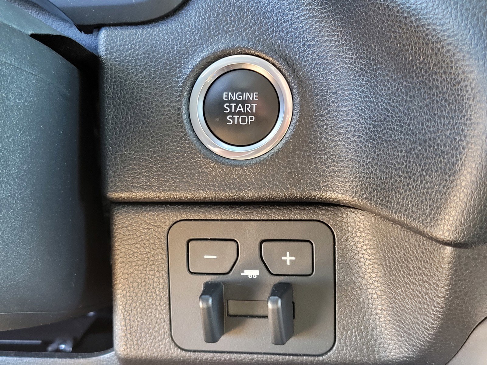 Used 2024 Silver Toyota SR5 image 22