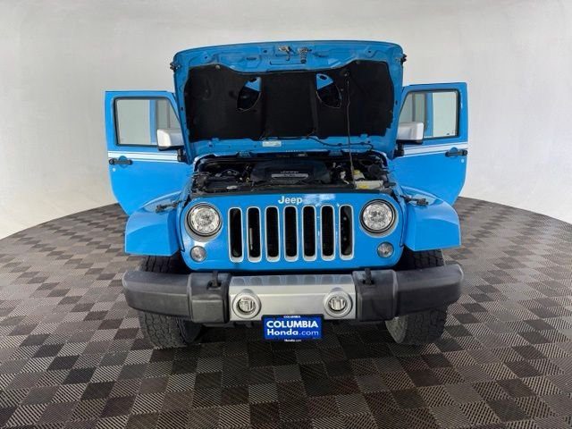 Used 2017 Blue Jeep Unlimited Sahara image 14