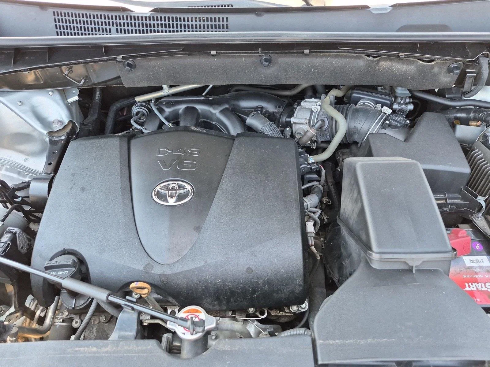 Used 2018 Celestial Silver Metallic Toyota SE image 41