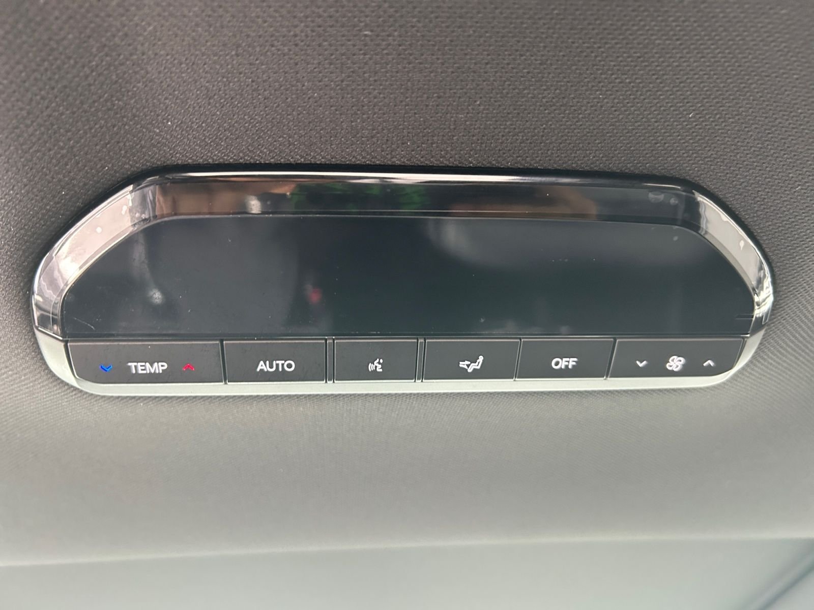 New 2027 Black Jade Green Kia X-Line EX image 23