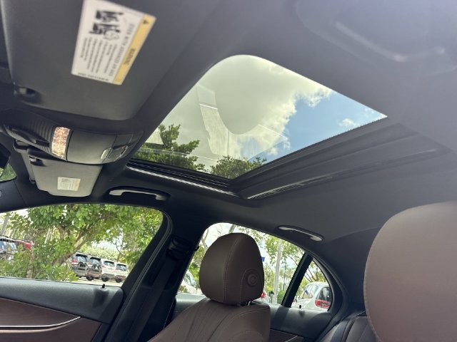 2018 Mercedes-Benz E-Class E300 - Photo 22