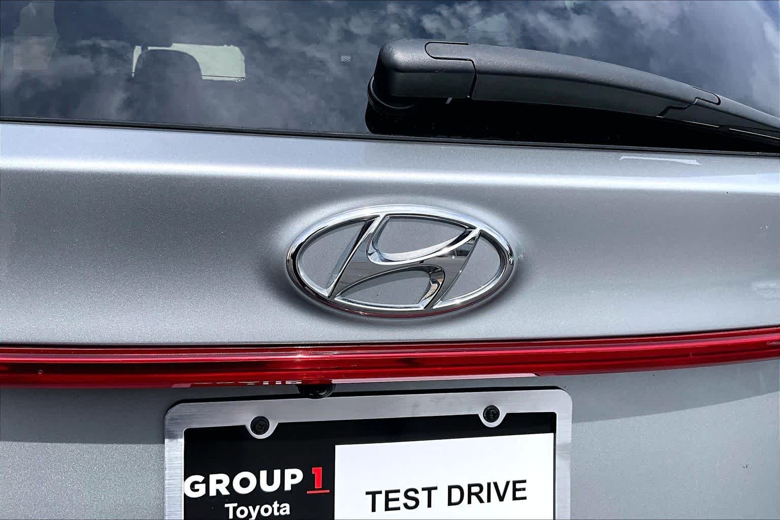 Used 2023 Shimmering Silver Hyundai SEL image 31
