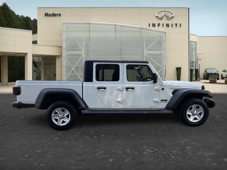 Used 2023 Bright White Clearcoat Jeep Sport S image 4