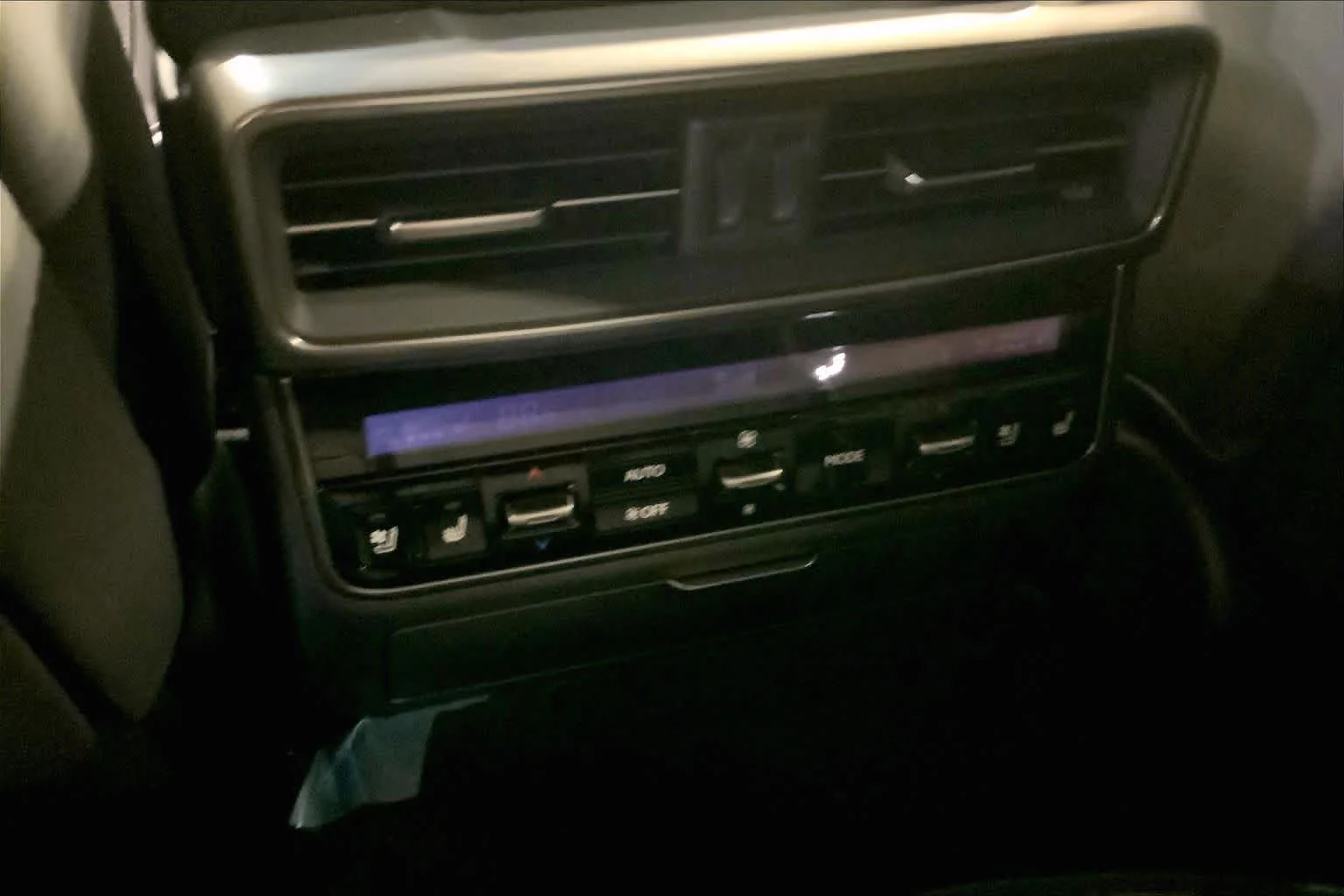 2026 Lexus LX 700h Luxury - Photo 18