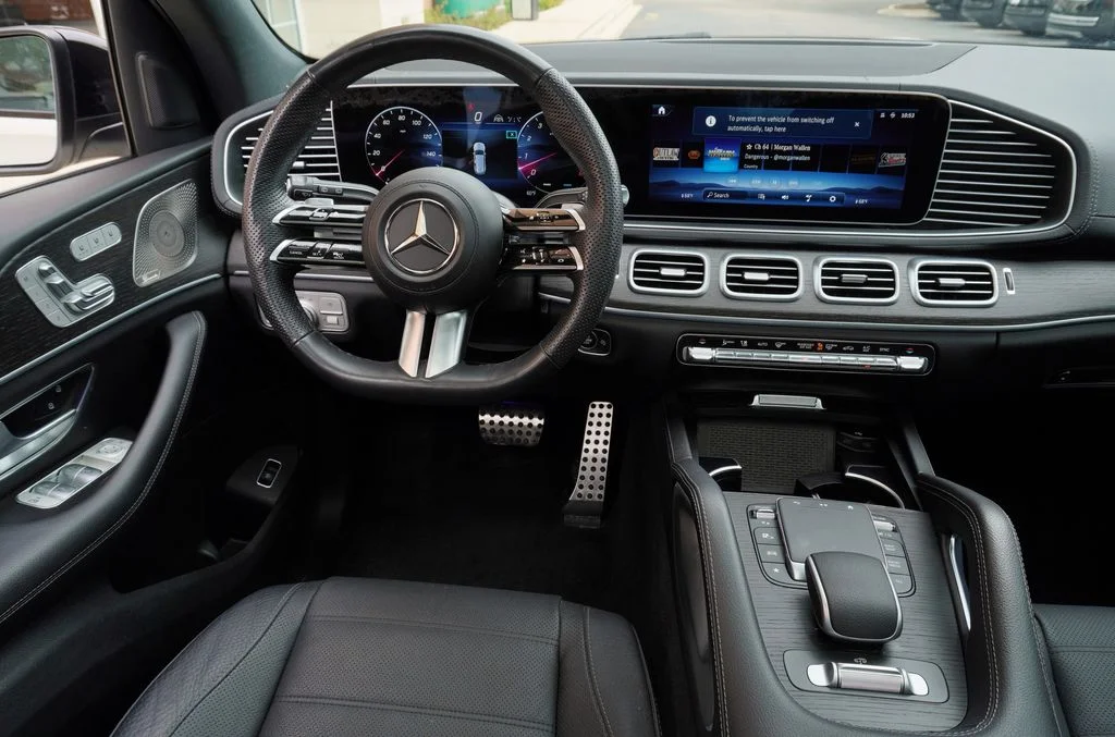 Used 2024  Mercedes-Benz GLS 450 image 17