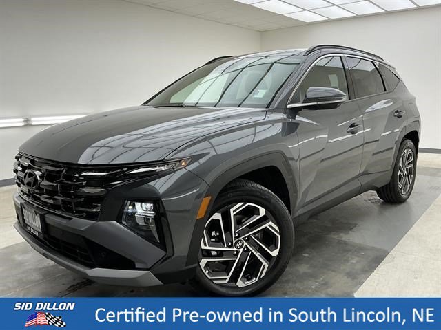 Used 2024 Diamond Black Crystal Pearlcoat Jeep Limited image 1