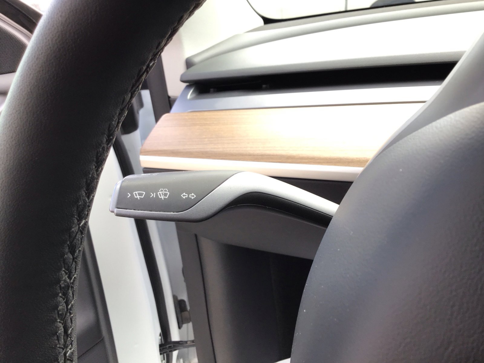 Used 2022 Pearl White Multi-Coat Tesla Performance image 25