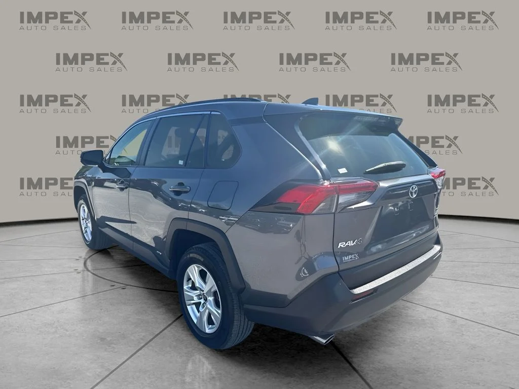 Used 2021 Gray Toyota XLE image 2