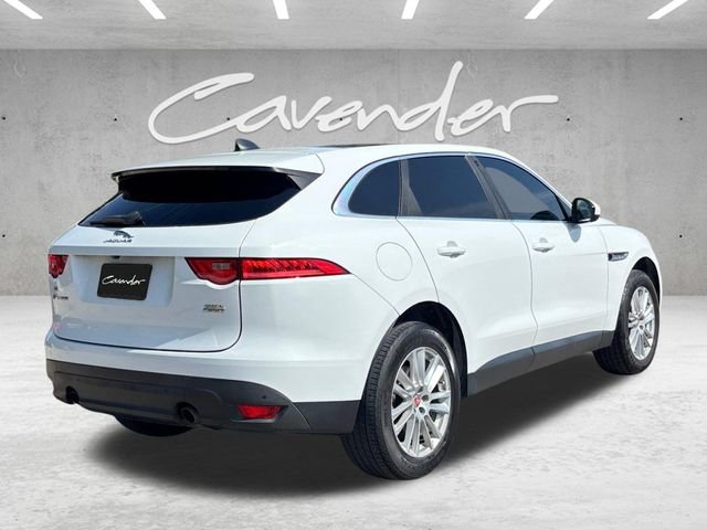 Used 2020 White Jaguar 25t Prestige image 17