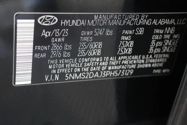 Used 2023 Black Hyundai SEL image 19