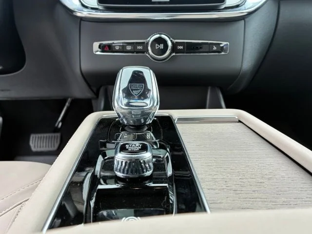 New 2026 Crystal White Volvo Plus image 15