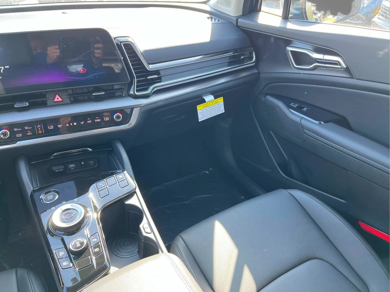 2025 Kia Sportage EX Hybrid - Photo 11