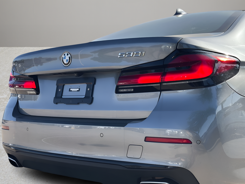 Used 2023 Gray BMW 530i image 30