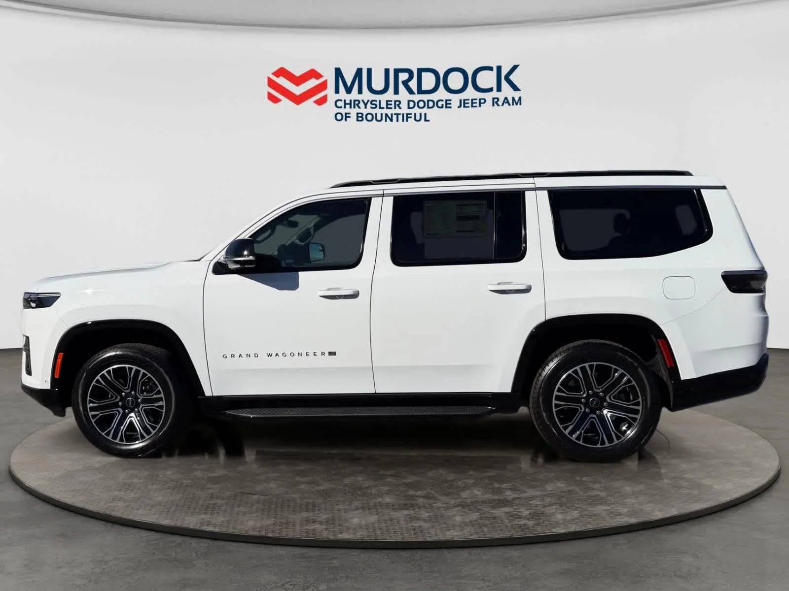 New 2026 Bright White Clear-Coat Exterior Paint Jeep Premium Group image 2