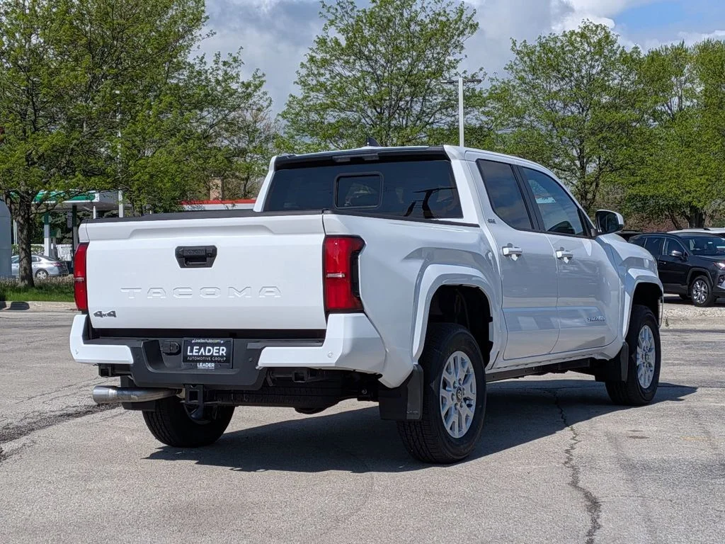 New 2026 Ice Cap Toyota SR5 image 7