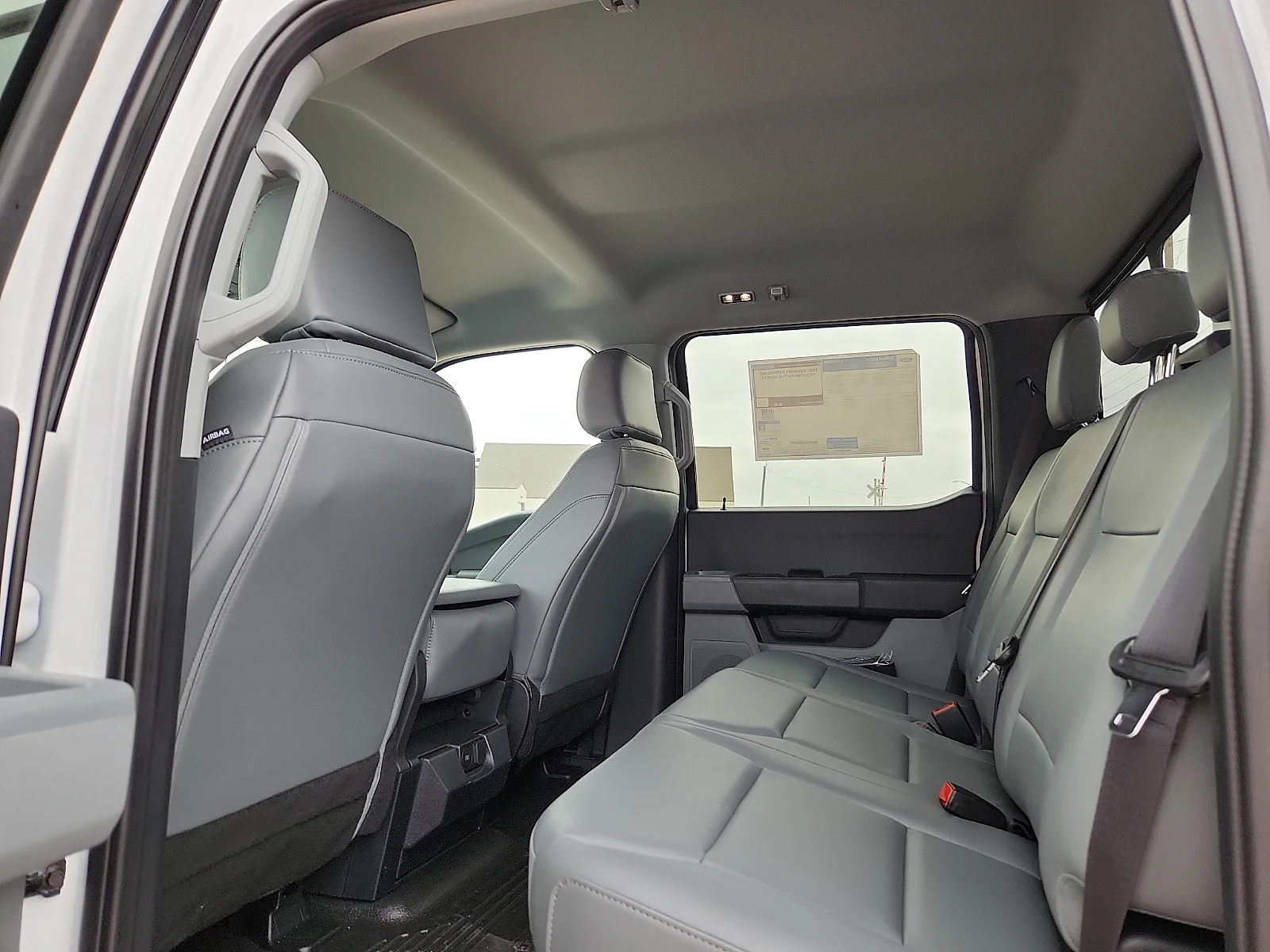 New 2026 Oxford White Ford F-350® XL image 18