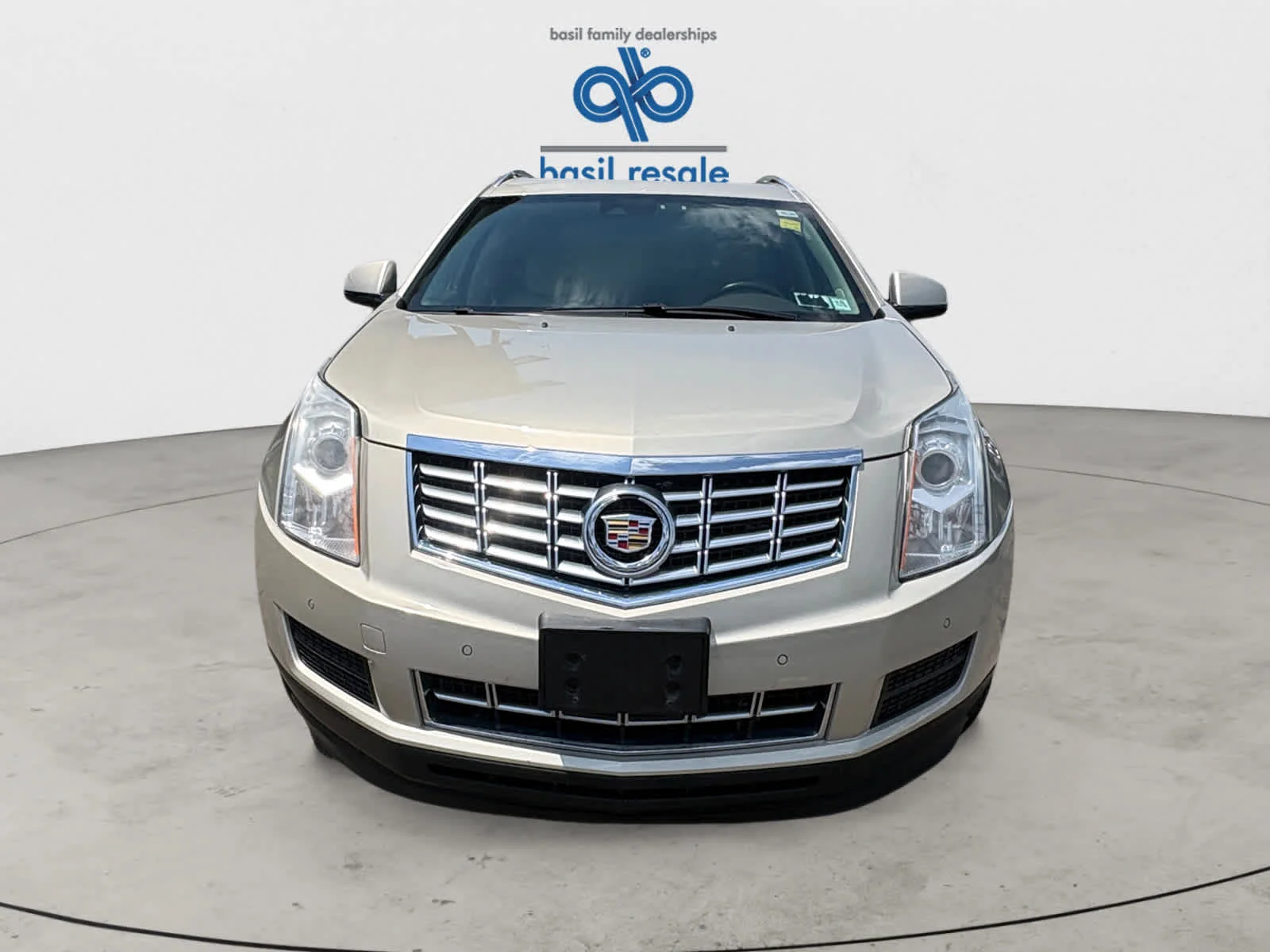 Used 2015 Silver Coast Metallic Cadillac Luxury Collection image 8