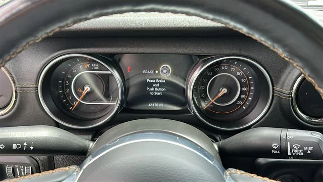 Used 2022 White Jeep Overland image 14