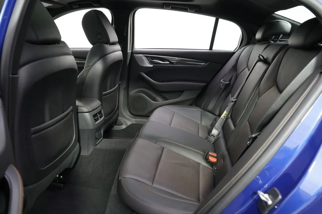 Used 2021 WAVE METALLIC Cadillac V-Series image 21