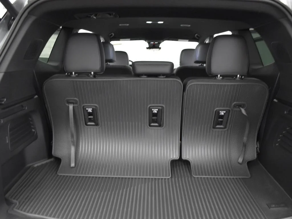 2026 GMC Acadia AT4 - Photo 25